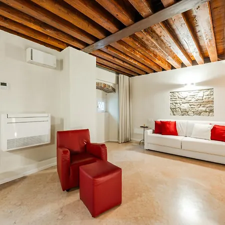 Retreat Centro Antico Elegante In Palazzo Storico アパート *