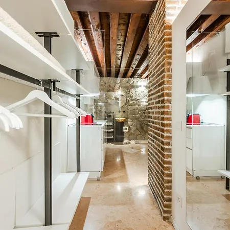 アパート Retreat Centro Antico Elegante In Palazzo Storico ヴェローナ