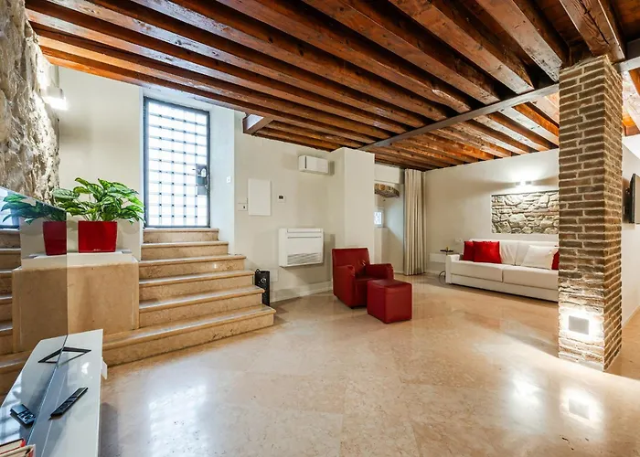 Lägenhet Retreat Centro Antico Elegante In Palazzo Storico *