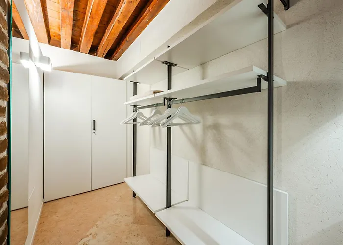 Retreat Centro Antico Elegante In Palazzo Storico Lägenhet