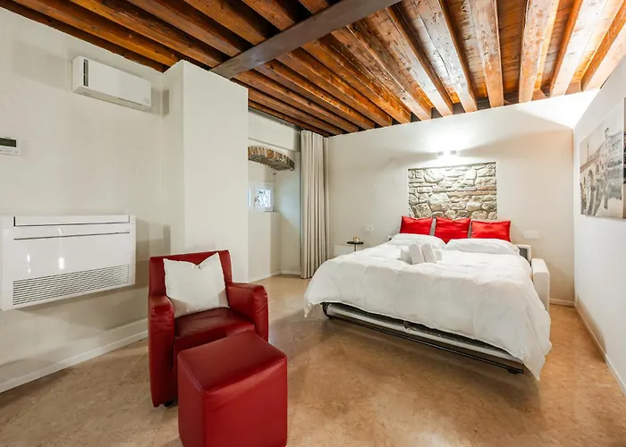 Retreat Centro Antico Elegante In Palazzo Storico Verona