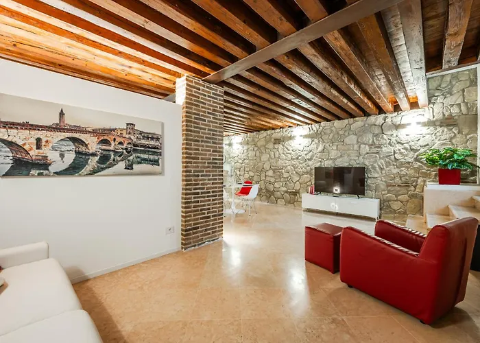 Retreat Centro Antico Elegante In Palazzo Storico Lägenhet