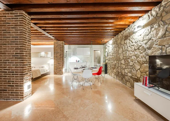 Retreat Centro Antico Elegante In Palazzo Storico Lägenhet *